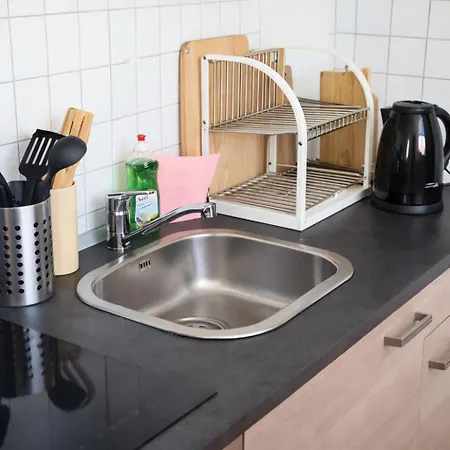 Schoene Mit Balkon In Apartment